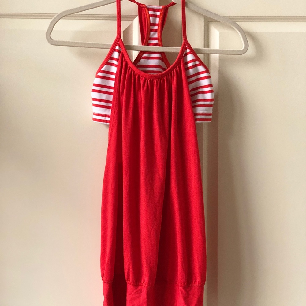 Women’s Lululemon tank